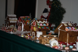 gingerbread houses 2